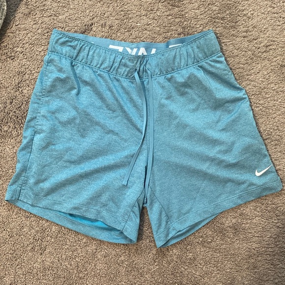 Womens Nike Dri-Fit Basketball Shorts - Picture 1 of 4